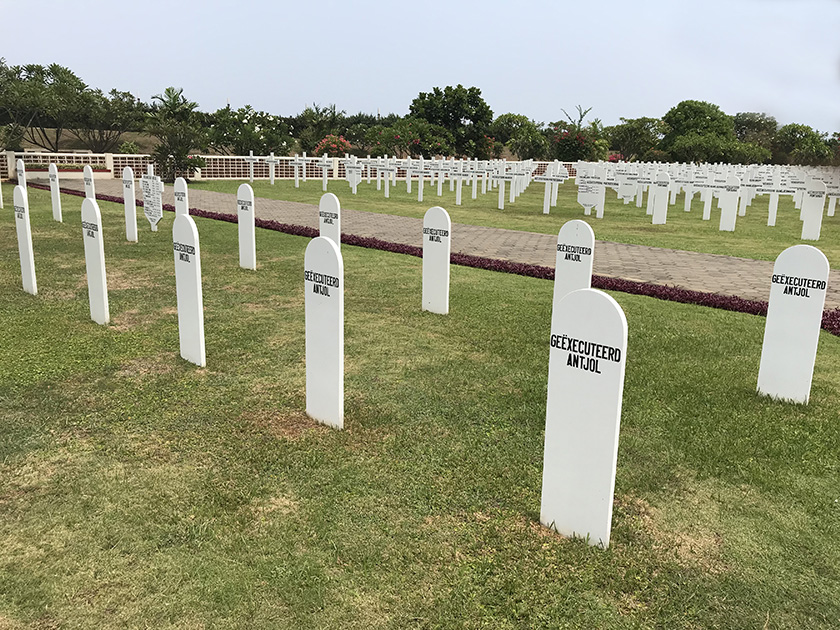 Buddhist headstones